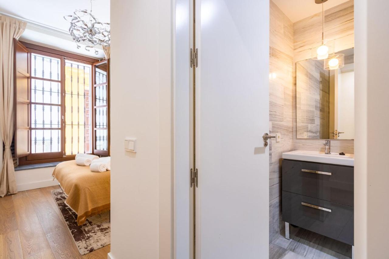 Apartmán Angeles Santa Cruz Deluxe By Valcambre Sevilla Exteriér fotografie
