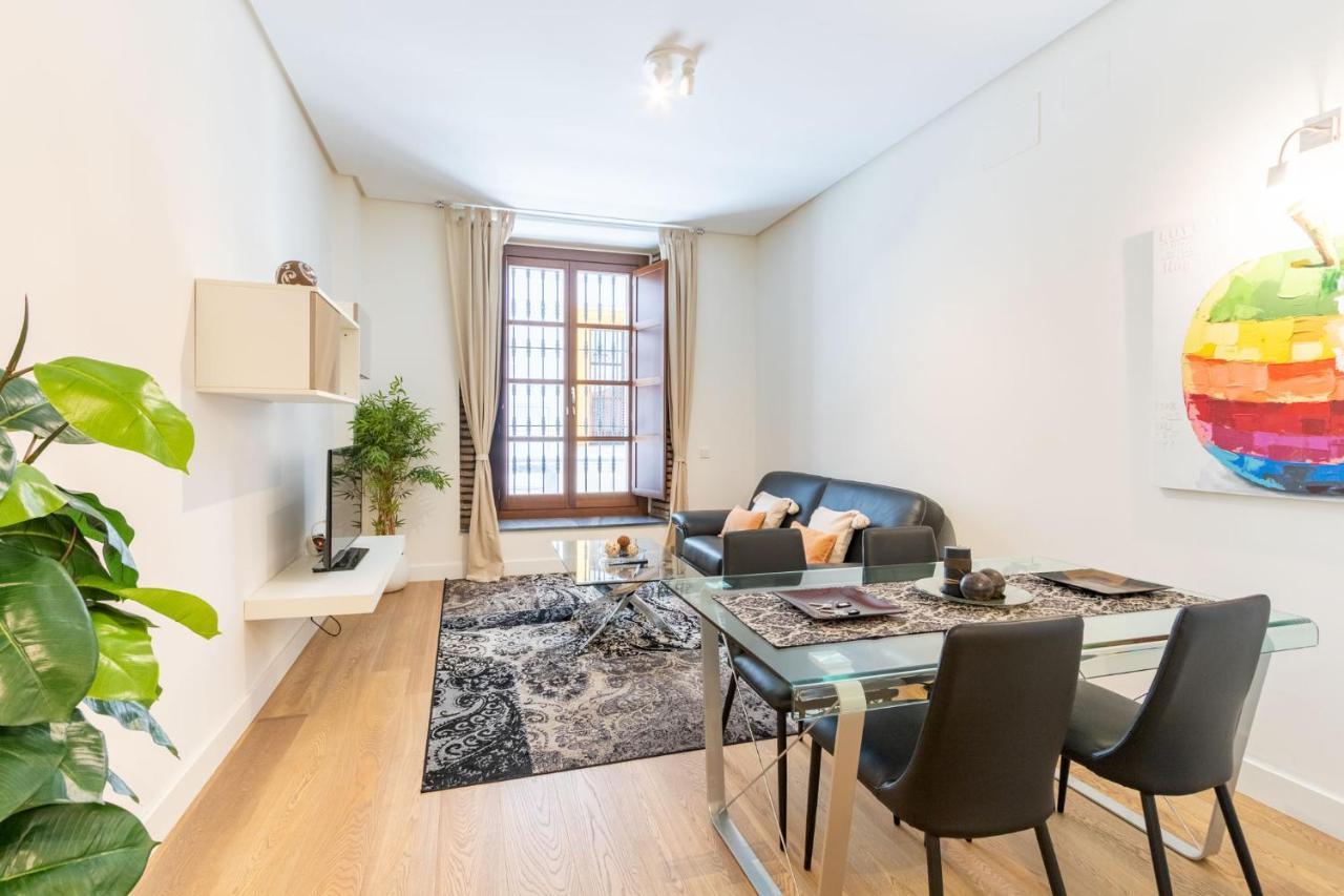 Apartmán Angeles Santa Cruz Deluxe By Valcambre Sevilla Exteriér fotografie